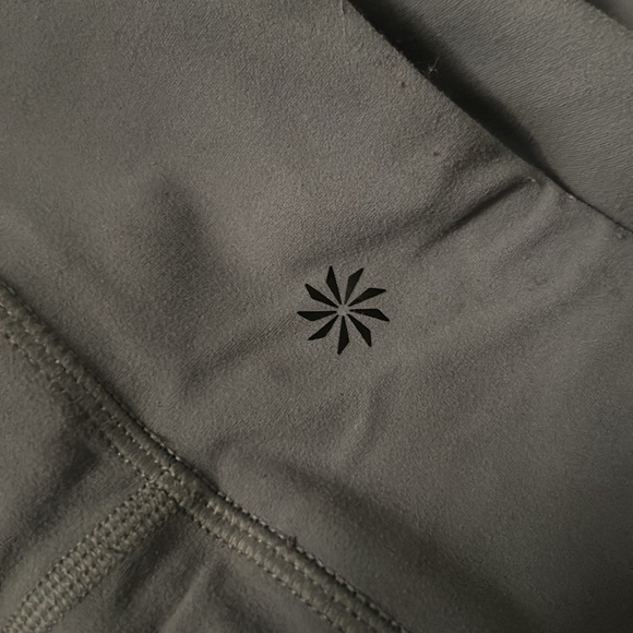 Athleta Girls Chit Chat Leggings size 8-10 powder green/gray - Picture 3 of 4